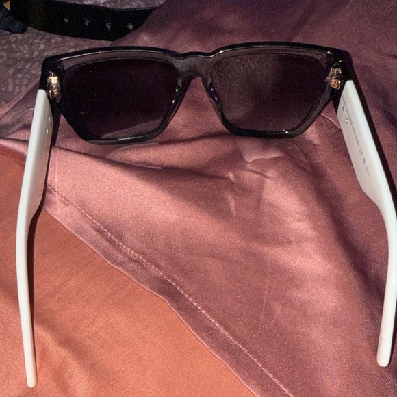 Marc Jacobs Sleek Black Sunglasses - Picture 7 of 11